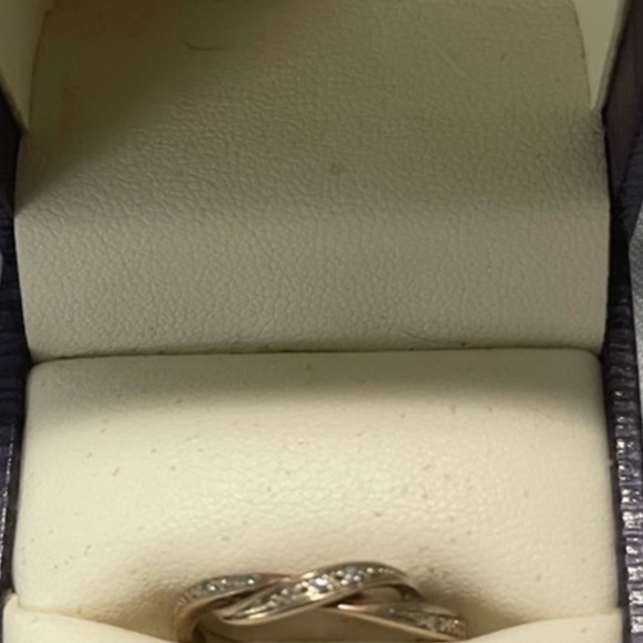 COPY - 10k gold and diamond rings all 3 together for 320 - Picture 4 of 4